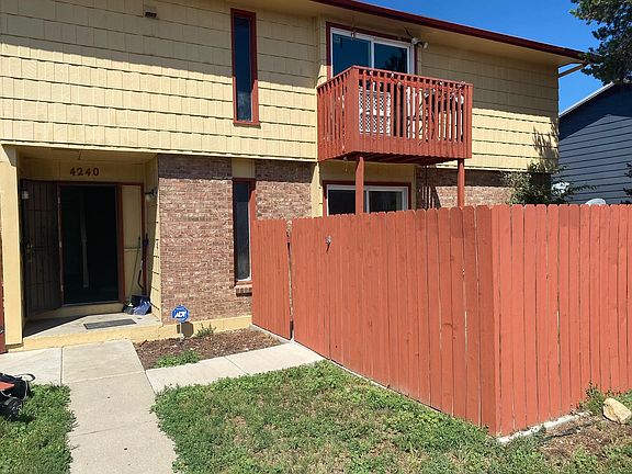 2nd image of 4240 Loomis Ave APT 1