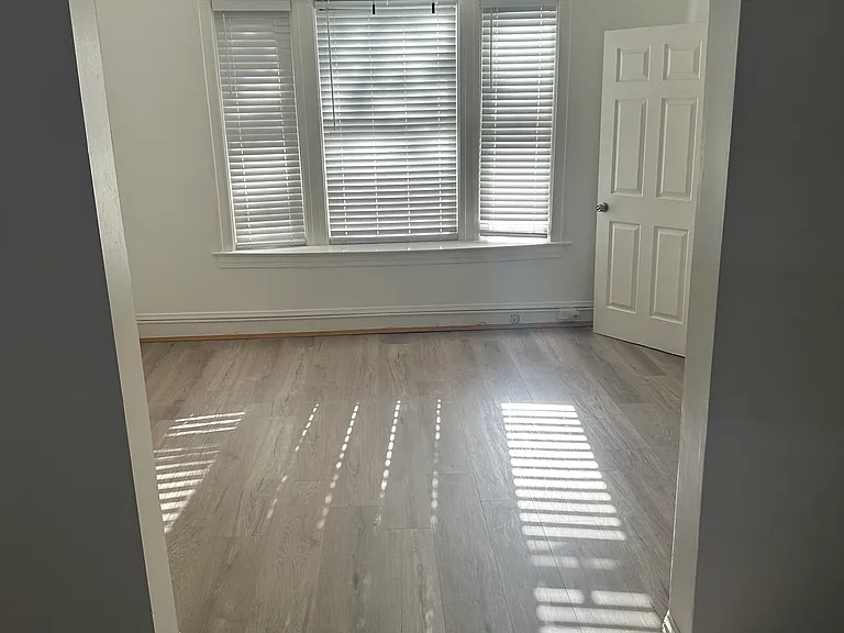 1643 N Whipple St #2 — Photo 11