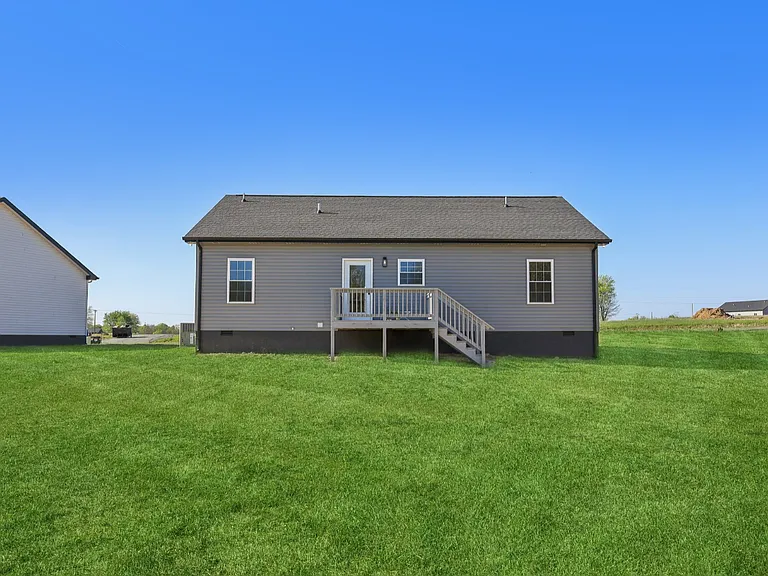 64 Amos Cir — Photo 3