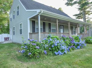 150 Hathaway Rd, Acushnet, MA 02743