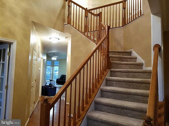3rd image of 410 Derrytown Dr