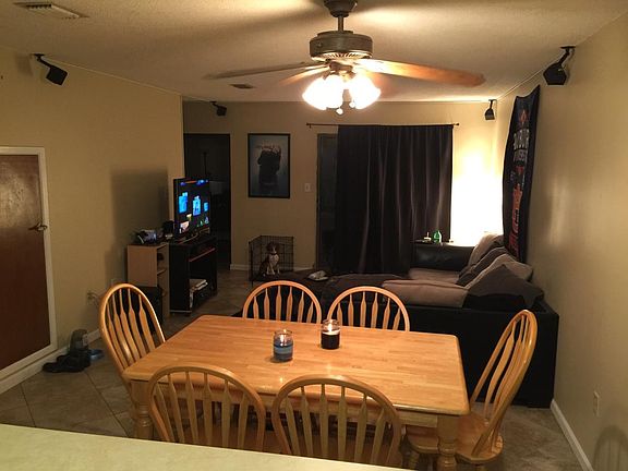 3rd image of 638 Sandalwood Dr