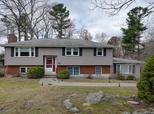 59 Donald Rd, Burlington, MA 01803