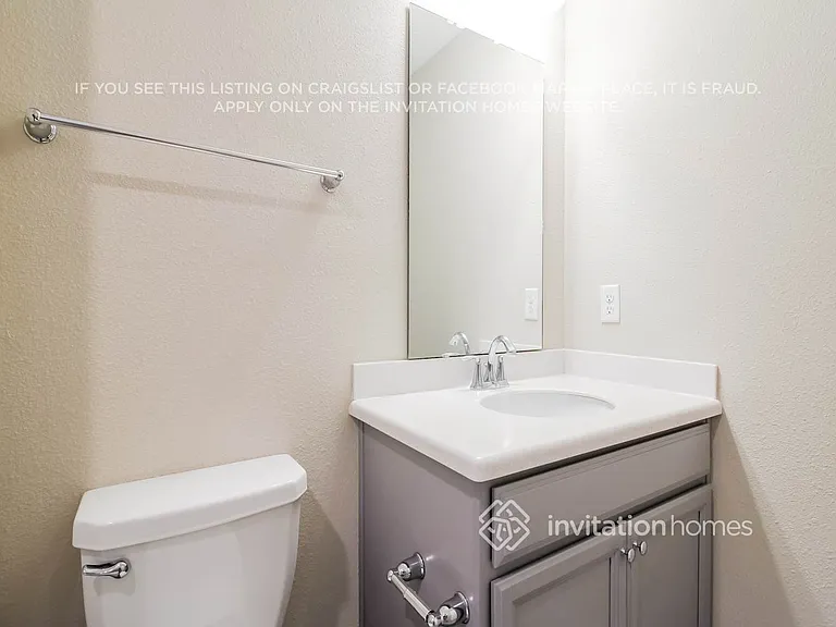 13290 Shore Grass Dr — Photo 14