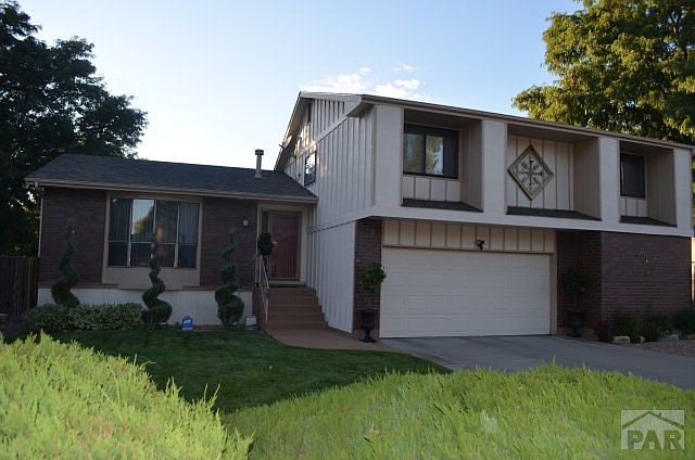 1st image of 7 Queensbridge Dr