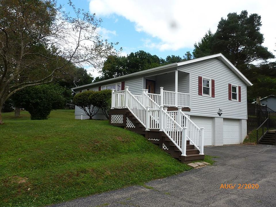 1st image of 12 Johnston Dr