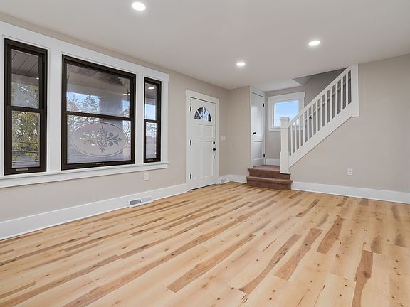3rd image of 232 Saint Clair St