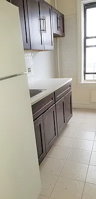 Rented by Duradox Management LLC | media 9