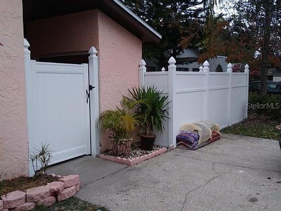2nd image of 10507 Winrock Pl