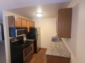 Elliott Hall Apartments