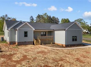 3507 Twig Farm Rd, Tobaccoville, NC 27050