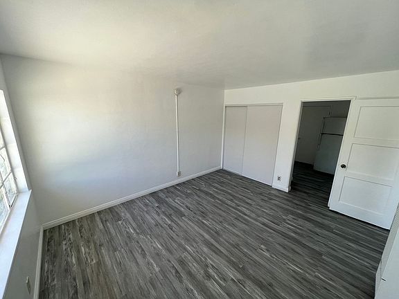 3rd image of 3247-3249 1/2 Fletcher Dr
