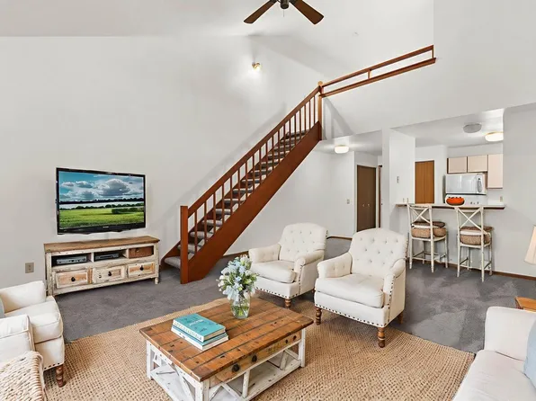 1010 North Sunnyvale Lane #I, Madison, WI 53713