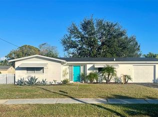 4137 Maceachen Blvd, Sarasota, FL 34233