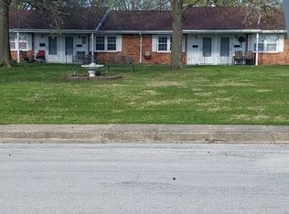 101 S Owensby St APT 9, La Plata, MO 63549