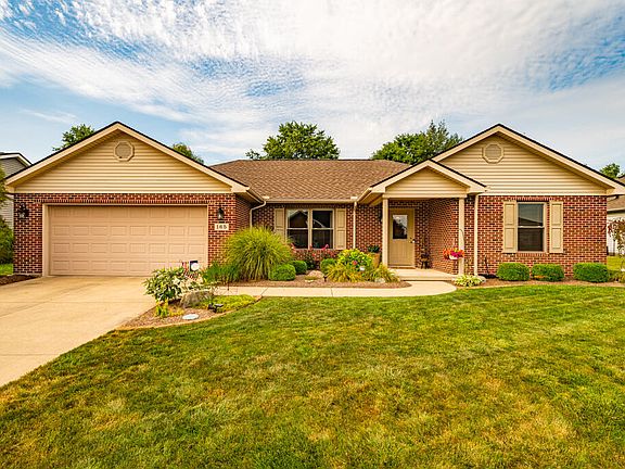 2nd image of 165 Brooke Woode Dr