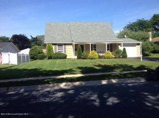 124 Idolstone Ln, Aberdeen, NJ 07747