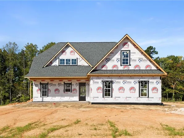 174 Maple Trace Dr, Winston Salem, NC 27107