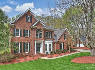 317 Sardis Grove Ln, Matthews, NC 28105
