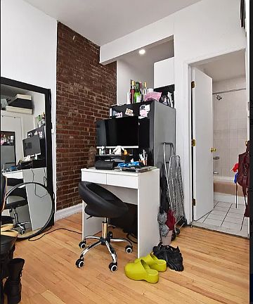 3rd image of 100 Stanton St APT 2D