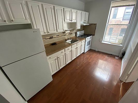 1st image of 4217 Broadway #2