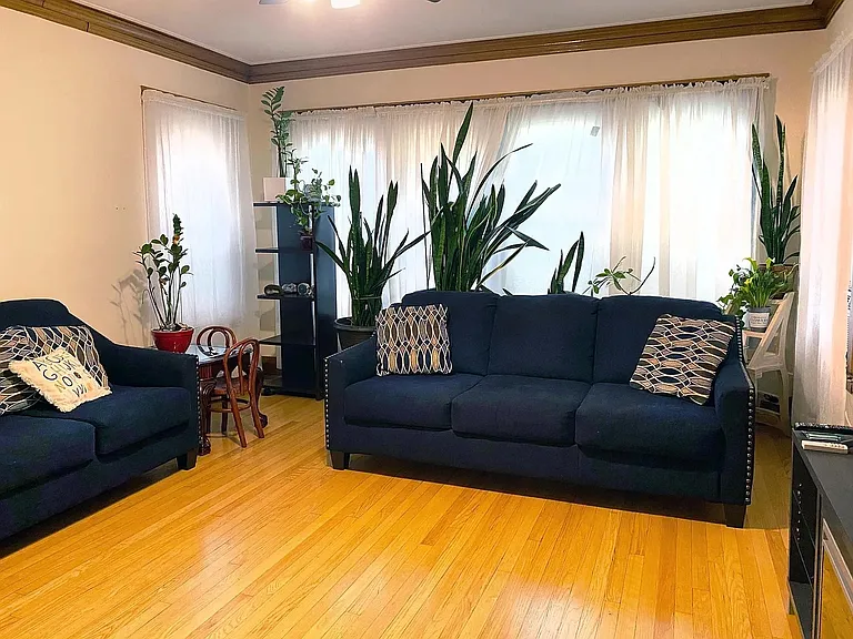 5354 W Byron St #1 — Photo 2
