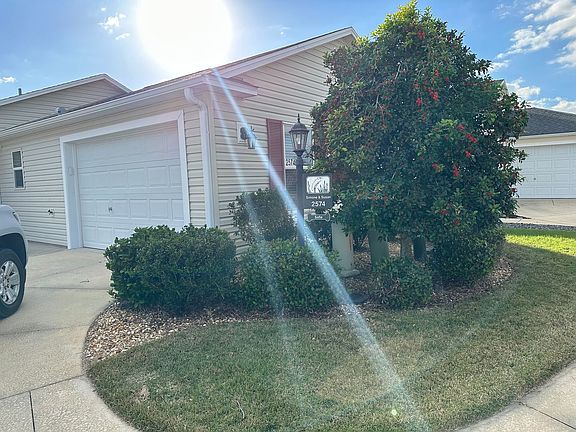 3rd image of 2574 Lindewood St
