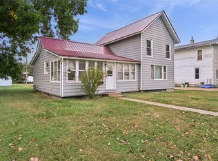 906 6th Ave, Belle Plaine, IA