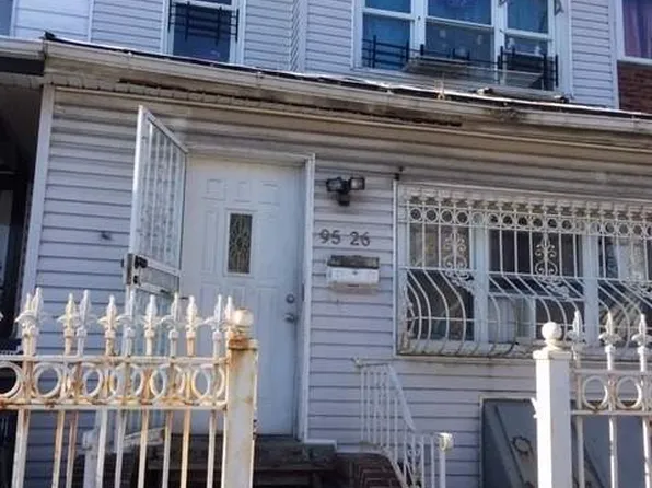 9526 107th St, Ozone Park, NY 11416
