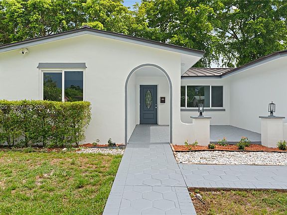 5th image of 9110 NW 18th Ct