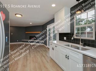 2917 S Roanoke Ave, Springfield, MO 65807