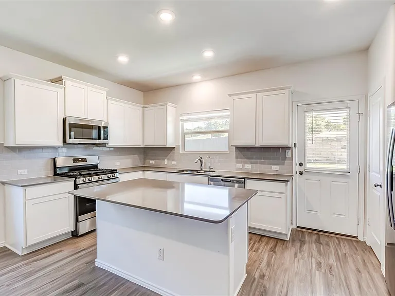 1517 Brueggerhoff Rd — Photo 10