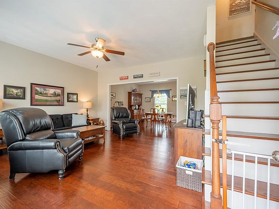 3rd image of 106 Oak Meadow Lane
