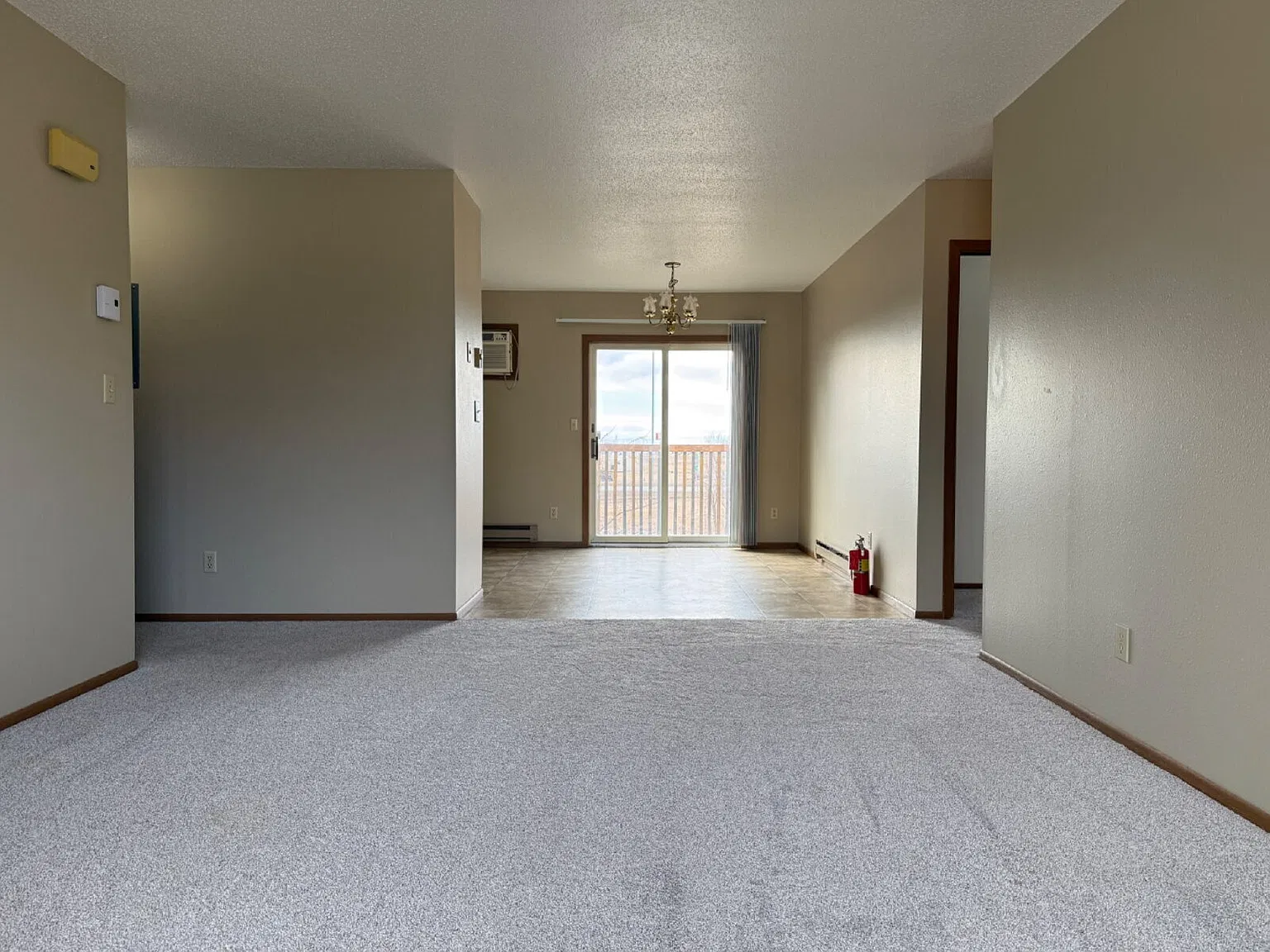 2 bed, 1.0 bath, $800 — Photo 4
