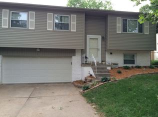 923 N 105th St, Omaha, NE 68114