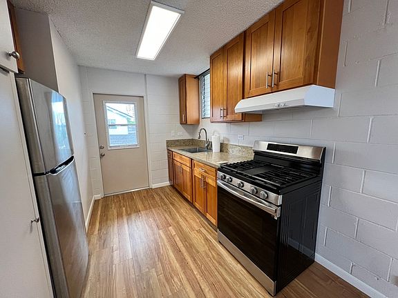 2nd image of 1739 Citron St #3
