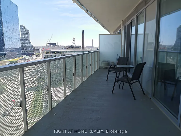 15 Queens Quay E #1307 — Photo 9