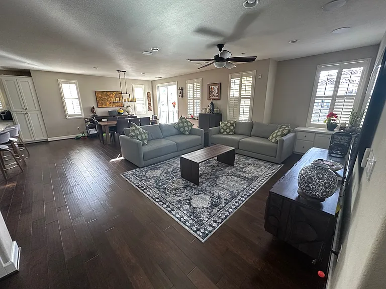 3237 Central Pkwy — Photo 37