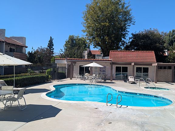 3rd image of 17554 Vandenberg Ln APT 1