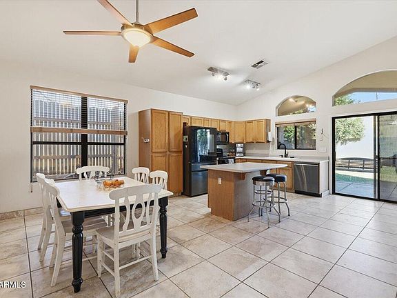 5th image of 3706 E ISABELLA Avenue