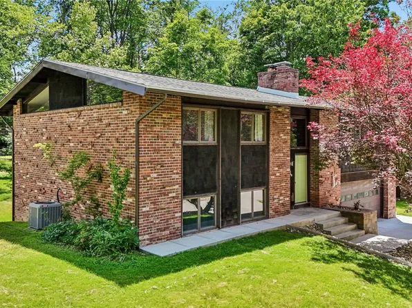 2772 Clearview Rd, Allison Park, PA 15101