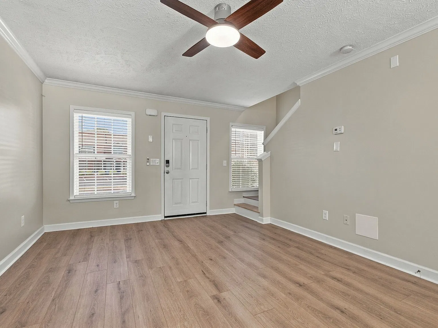 2 bed, 2.5 bath, 1152 sqft, $1,695 — Photo 3