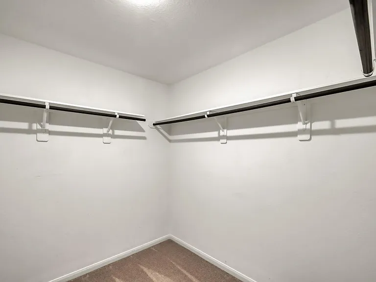 7314 Madison Commons Ln — Photo 18