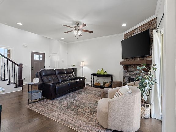 5th image of 2963 Pennyroyal Ln