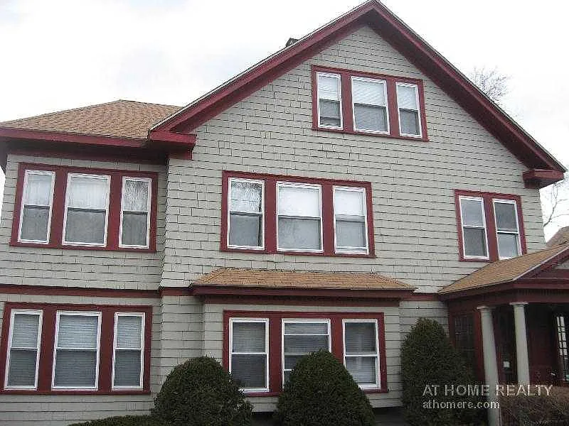 6 bed, $7,100 — Photo 2