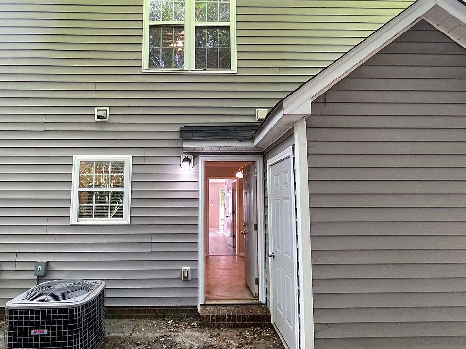 2nd image of 3336 Kenmont Ln #D