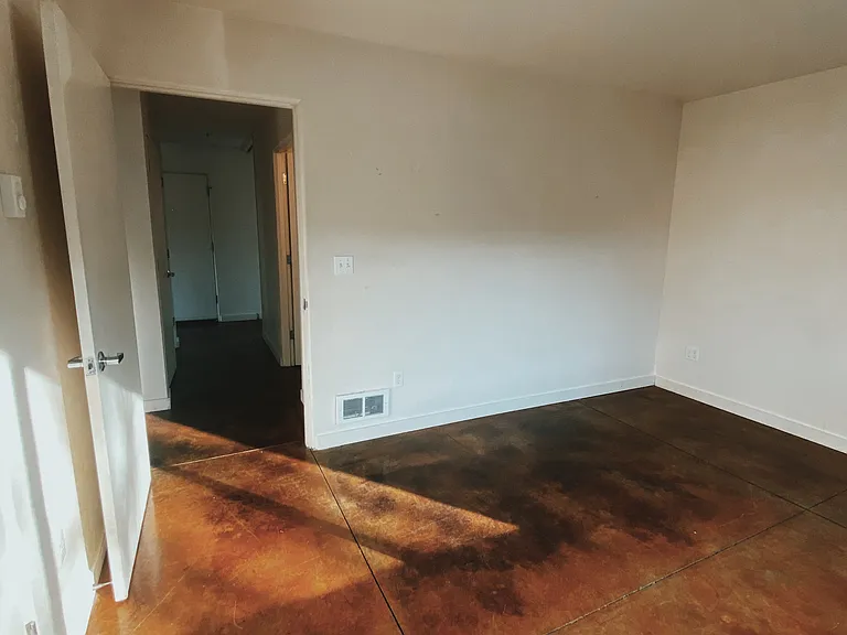 Back bedroom, different view