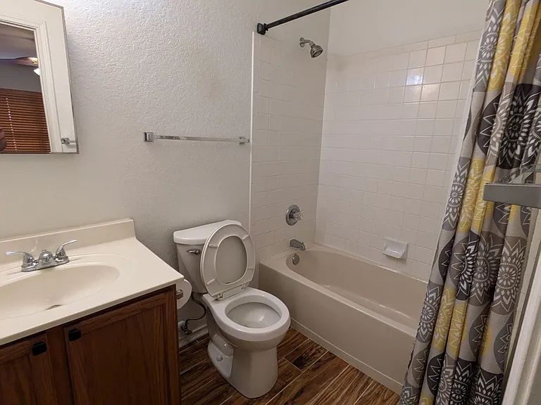 5015 Viking Coral — Photo 21