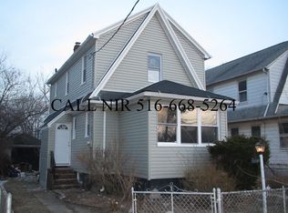 11565 Mexico St, Saint Albans, NY 11412