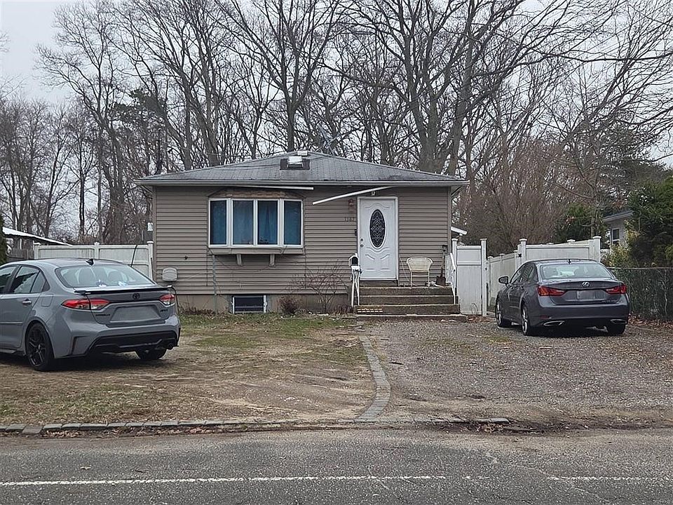 1st image of 1387 Penataquit Ave
